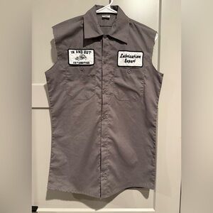 Spirit Halloween Costume - In and Out Sleeveless Work Shirt Gray Adult Small